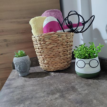 Cozy Apartment Prishtine Bagian luar foto